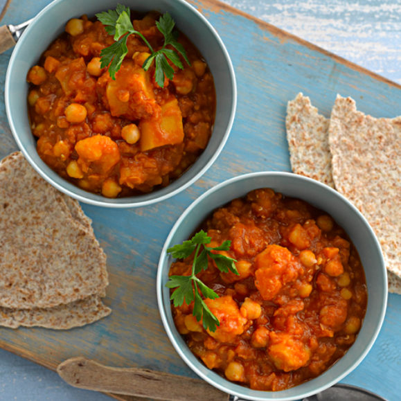 Lentil and Tomato Dal with Wholemeal Roti Bread