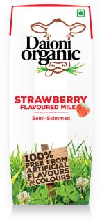 Strawberry flavoured Daioni organic milk 250ml